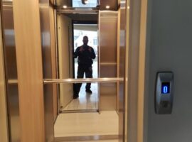 Υδραυλικός ανελκυστήρας KLEEMANN σε πολυκατοικία στην Αγία Βαρβάρα